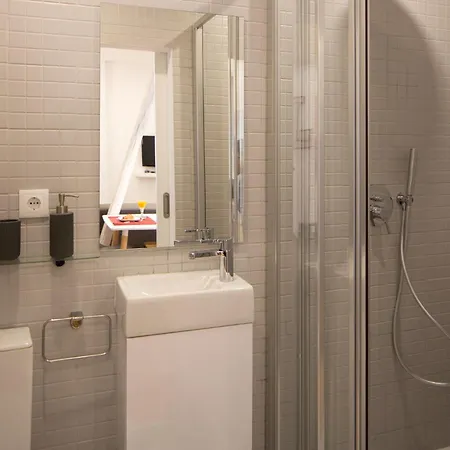 Mouraria Apartment, Lisbon, Multicultural Hub & Easy Access - Ttl316 Apartman Lisboa