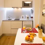 Daire Mouraria Apartment, Lisbon, Multicultural Hub & Easy Access - Ttl316 Lisboa